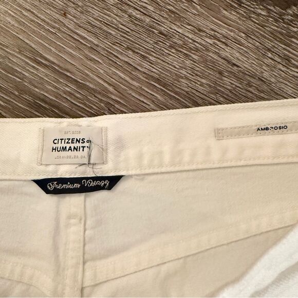 Citizens of Humanity Ambrosio Shorts - Picture 2 of 6